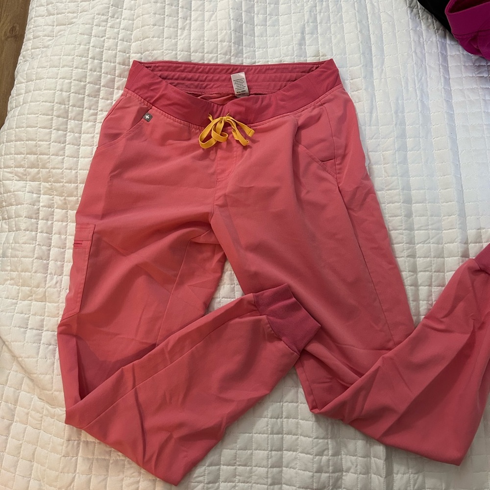 FIGS neon pink Zamora joggers M/T